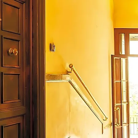 Domina Popolo Bed & Breakfast 4*